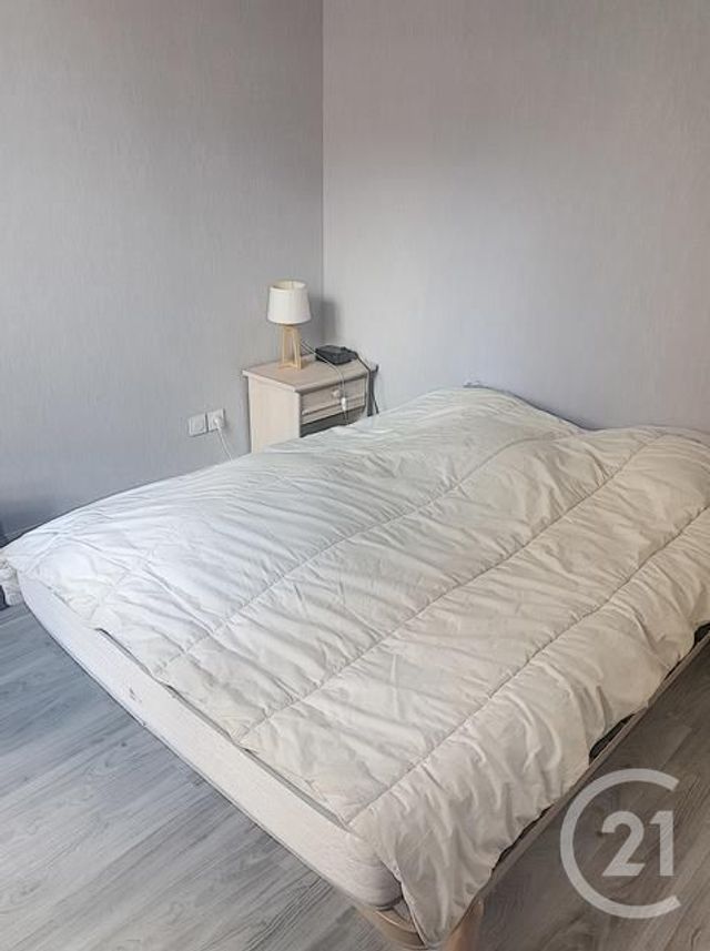 Appartement F3 &agrave; louer - 3 pi&egrave;ces - 52,50 m2 - Clermont Ferrand - 63 - AUVERGNE