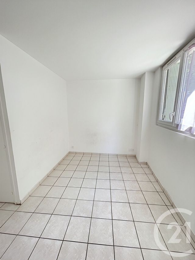 Bureaux à louer - 38.81 m2 - 63 - Puy-de-Dome