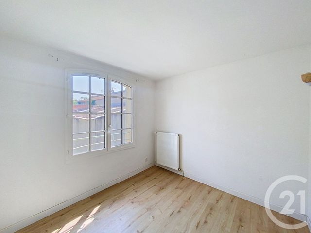 Appartement F3 &agrave; louer - 3 pi&egrave;ces - 56,94 m2 - Clermont Ferrand - 63 - AUVERGNE