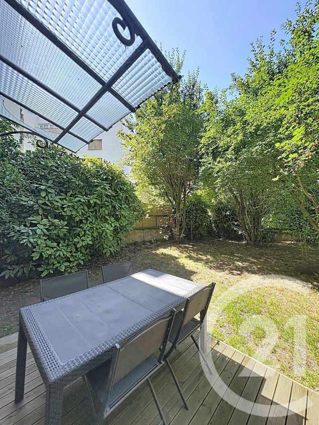 Appartement F1 bis &agrave; louer - 2 pi&egrave;ces - 30,19 m2 - Chamalieres - 63 - AUVERGNE