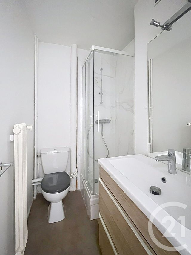 Appartement T1 &agrave; louer - 1 pi&egrave;ce - 27,04 m2 - Clermont Ferrand - 63 - AUVERGNE