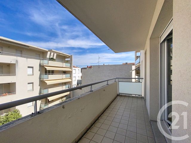 Appartement F3 &agrave; louer - 3 pi&egrave;ces - 63,87 m2 - Clermont Ferrand - 63 - AUVERGNE