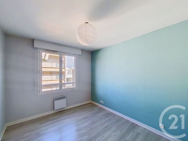 Appartement F3 &agrave; louer - 3 pi&egrave;ces - 63,87 m2 - Clermont Ferrand - 63 - AUVERGNE