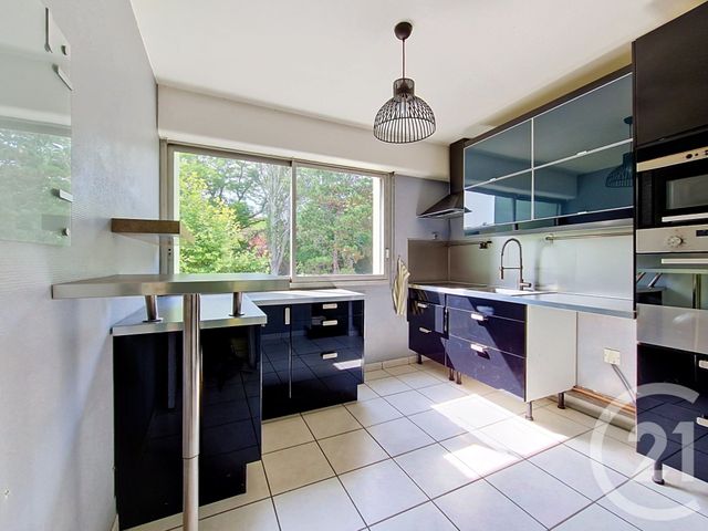 Appartement T4 &agrave; vendre - 4 pi&egrave;ces - 96,92 m2 - Clermont Ferrand - 63 - AUVERGNE