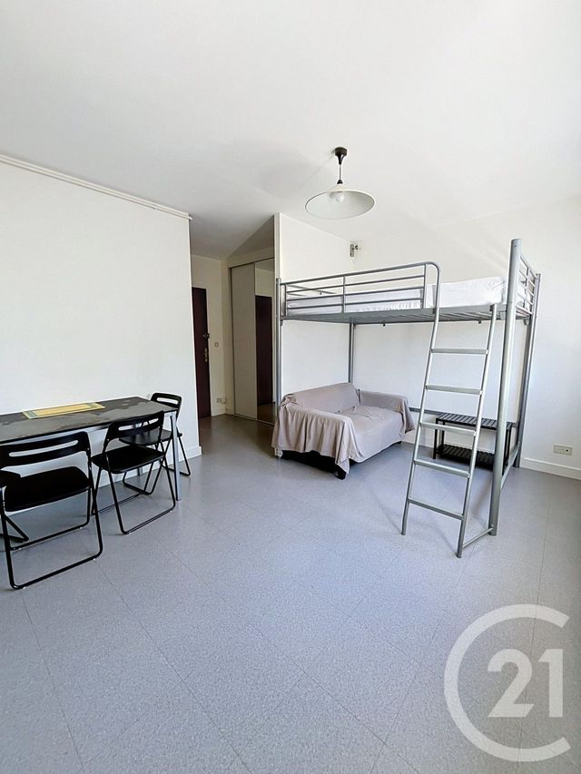 Appartement F1 &agrave; louer - 1 pi&egrave;ce - 22,96 m2 - Clermont Ferrand - 63 - AUVERGNE