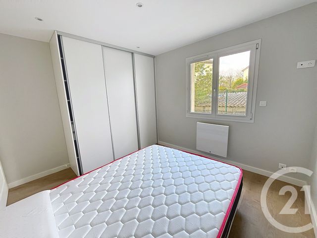Appartement F3 &agrave; louer - 3 pi&egrave;ces - 54,32 m2 - Clermont Ferrand - 63 - AUVERGNE