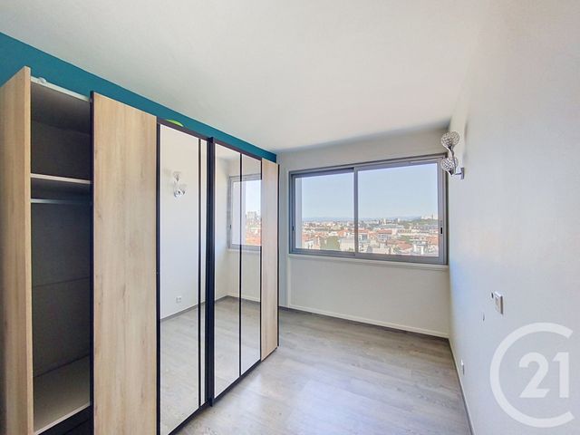 Appartement F4 &agrave; louer - 4 pi&egrave;ces - 65,30 m2 - Clermont Ferrand - 63 - AUVERGNE