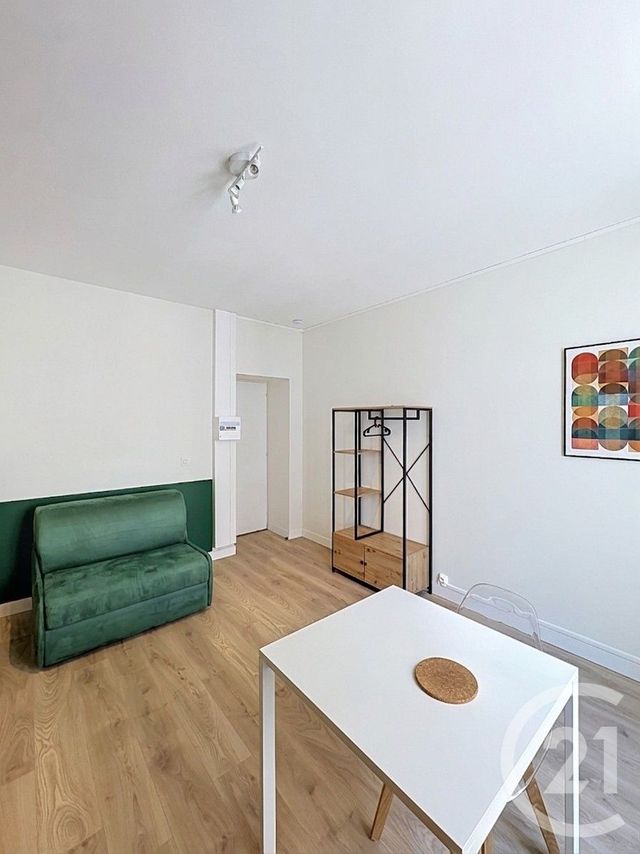 Appartement Studio &agrave; louer - 1 pi&egrave;ce - 19,35 m2 - Clermont Ferrand - 63 - AUVERGNE