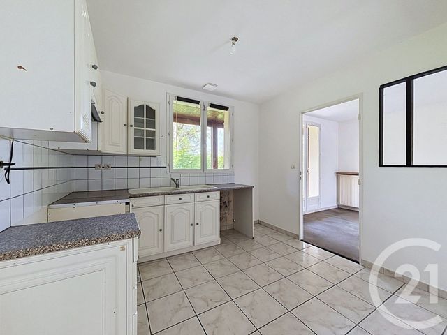 Maison &agrave; vendre - 6 pi&egrave;ces - 118 m2 - Perignat Les Sarlieve - 63 - AUVERGNE