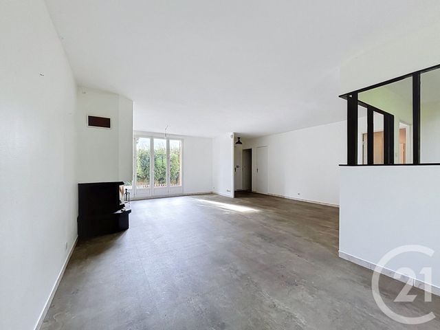 Maison &agrave; vendre - 6 pi&egrave;ces - 118 m2 - Perignat Les Sarlieve - 63 - AUVERGNE