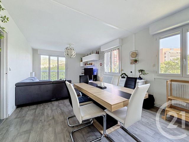 Appartement F5 &agrave; vendre - 5 pi&egrave;ces - 93,83 m2 - Clermont Ferrand - 63 - AUVERGNE