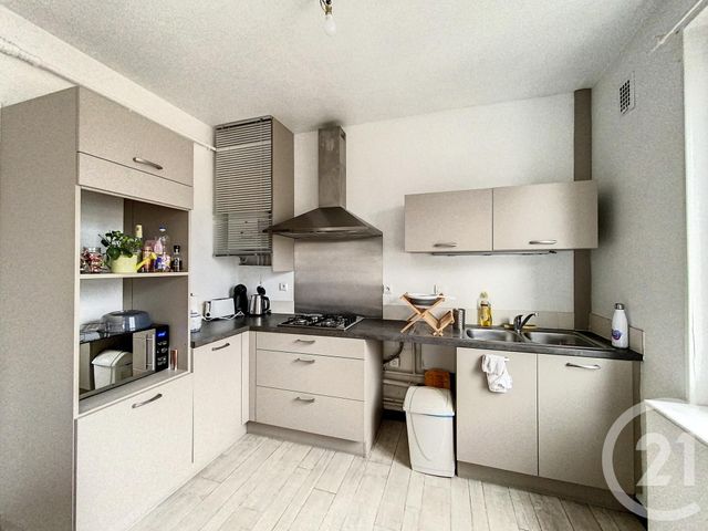 Appartement F3 &agrave; louer - 3 pi&egrave;ces - 51,14 m2 - Clermont Ferrand - 63 - AUVERGNE