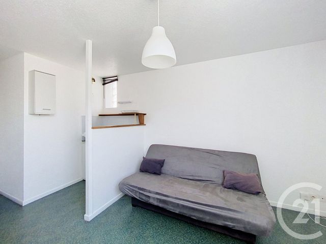 Appartement F1 &agrave; louer - 1 pi&egrave;ce - 18,20 m2 - Clermont Ferrand - 63 - AUVERGNE