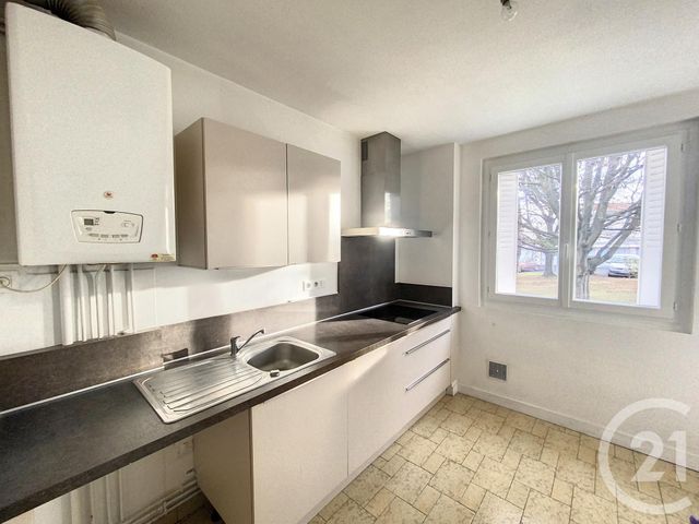 Appartement F5 &agrave; louer - 5 pi&egrave;ces - 79,08 m2 - Clermont Ferrand - 63 - AUVERGNE