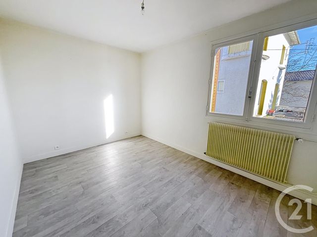 Appartement F2 bis &agrave; louer - 3 pi&egrave;ces - 65,14 m2 - Clermont Ferrand - 63 - AUVERGNE