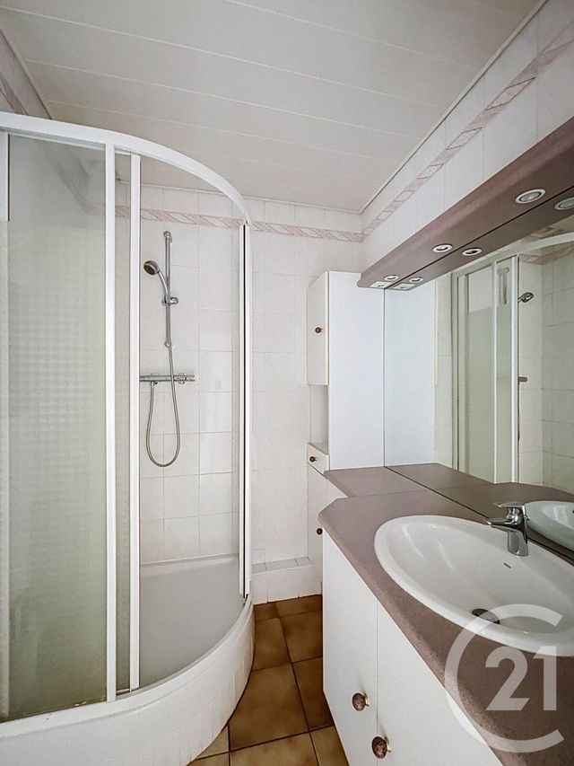 Appartement F3 &agrave; vendre - 3 pi&egrave;ces - 62,11 m2 - Clermont Ferrand - 63 - AUVERGNE