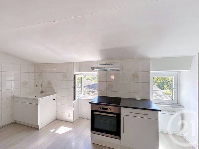 Appartement F3 &agrave; louer - 3 pi&egrave;ces - 63,79 m2 - La Roche Blanche - 63 - AUVERGNE