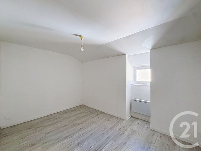 Appartement F3 &agrave; louer - 3 pi&egrave;ces - 63,79 m2 - La Roche Blanche - 63 - AUVERGNE