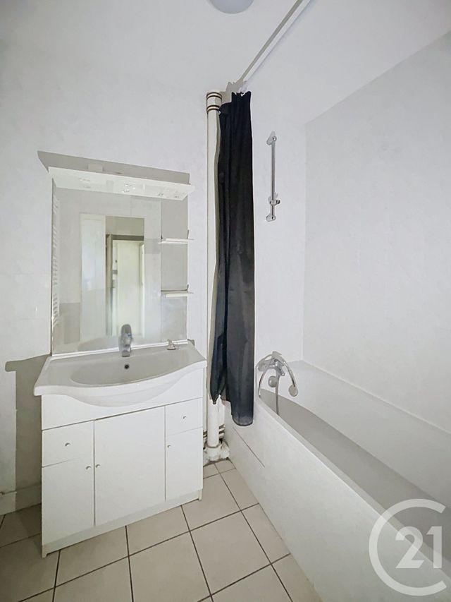 Appartement F3 &agrave; vendre - 3 pi&egrave;ces - 64,43 m2 - Clermont Ferrand - 63 - AUVERGNE