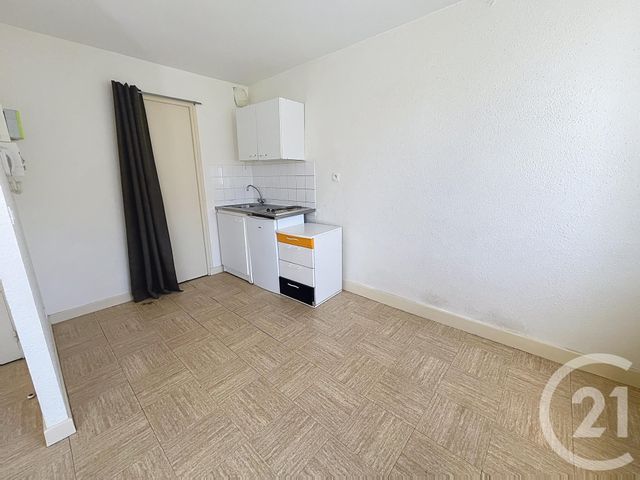 Appartement F1 &agrave; louer - 1 pi&egrave;ce - 20 m2 - Clermont Ferrand - 63 - AUVERGNE