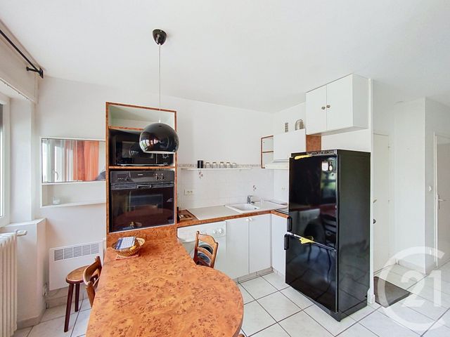 Appartement F1 &agrave; louer - 1 pi&egrave;ce - 32,76 m2 - Royat - 63 - AUVERGNE