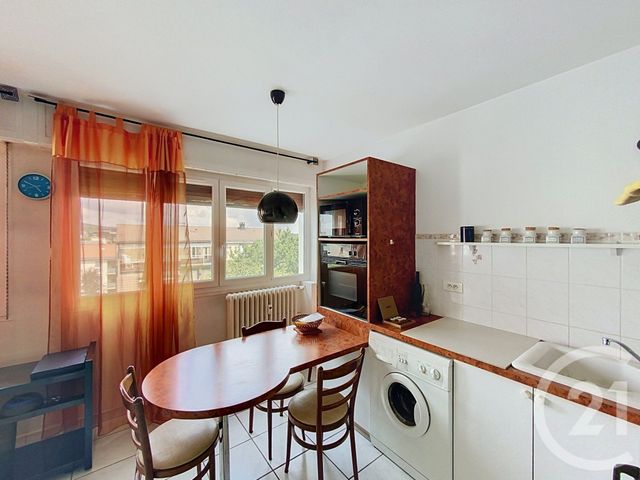 Appartement F1 &agrave; louer - 1 pi&egrave;ce - 32,76 m2 - Royat - 63 - AUVERGNE