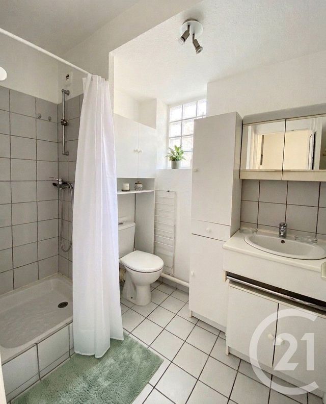 Appartement F1 &agrave; louer - 1 pi&egrave;ce - 22,04 m2 - Clermont Ferrand - 63 - AUVERGNE