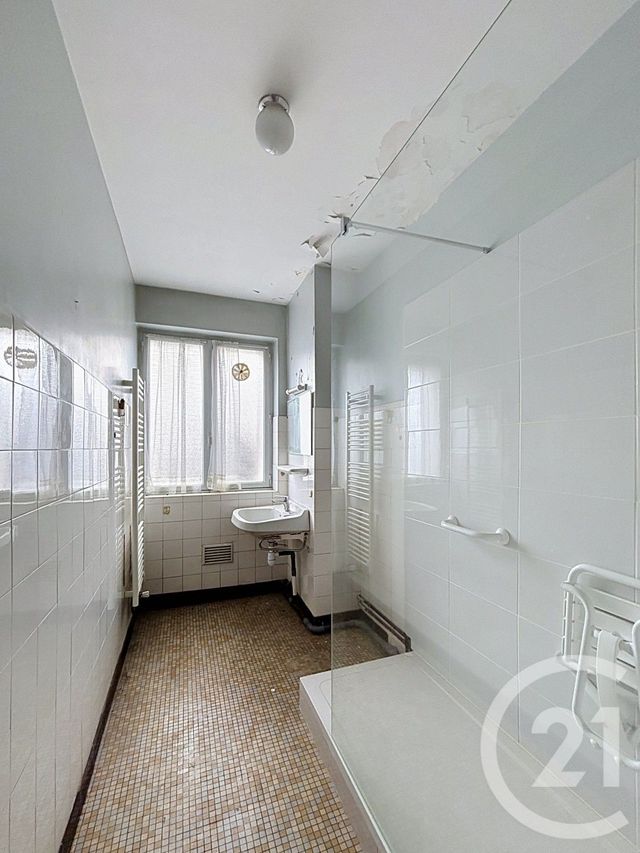 Appartement F2 &agrave; vendre - 2 pi&egrave;ces - 47,84 m2 - Chamalieres - 63 - AUVERGNE