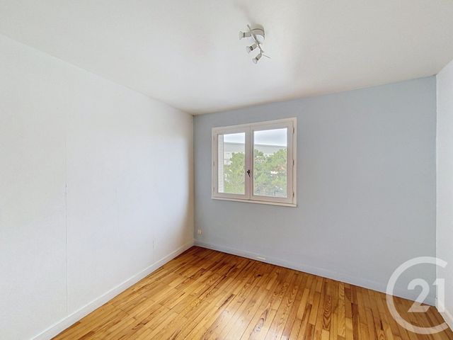 Appartement F3 &agrave; louer - 3 pi&egrave;ces - 79,08 m2 - Beaumont - 63 - AUVERGNE