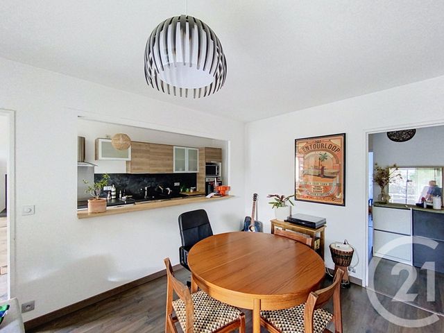 Appartement F3 &agrave; louer - 3 pi&egrave;ces - 66,83 m2 - Clermont Ferrand - 63 - AUVERGNE