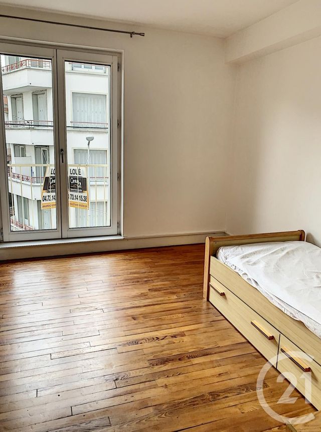 Appartement F4 &agrave; louer - 4 pi&egrave;ces - 72,56 m2 - Clermont Ferrand - 63 - AUVERGNE