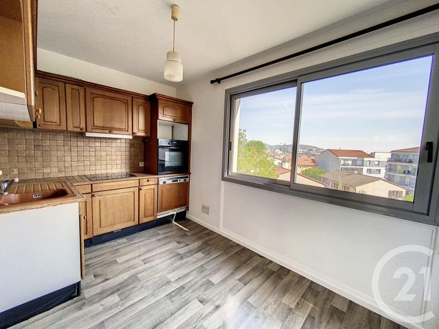 Appartement F3 bis &agrave; louer - 3 pi&egrave;ces - 66,75 m2 - Clermont Ferrand - 63 - AUVERGNE