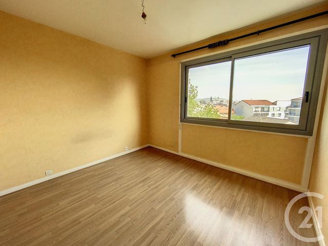Appartement F3 bis &agrave; louer - 3 pi&egrave;ces - 66,75 m2 - Clermont Ferrand - 63 - AUVERGNE