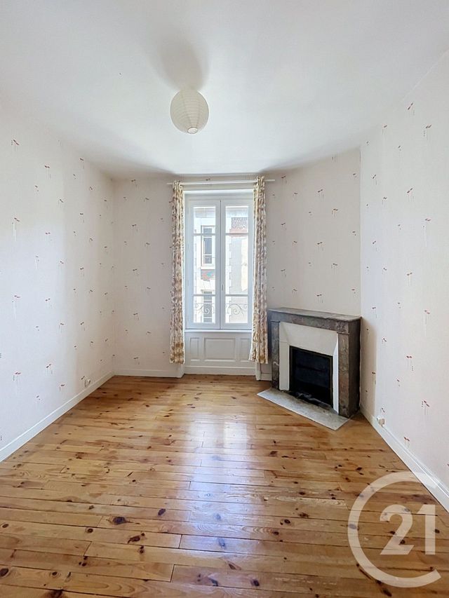 Appartement T3 &agrave; louer - 3 pi&egrave;ces - 55,75 m2 - Clermont Ferrand - 63 - AUVERGNE