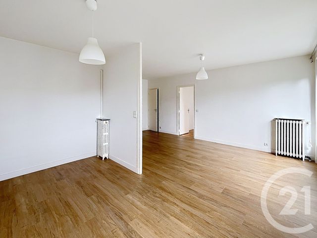 Appartement F3 &agrave; louer - 3 pi&egrave;ces - 62,14 m2 - Clermont Ferrand - 63 - AUVERGNE