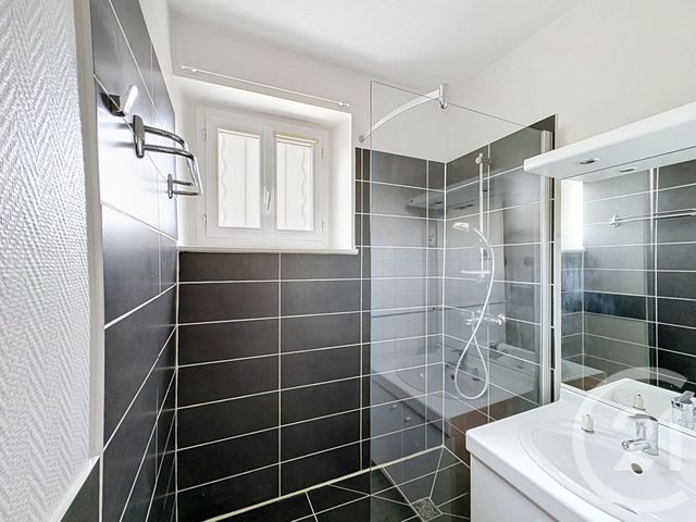 Appartement F3 &agrave; louer - 3 pi&egrave;ces - 64,76 m2 - Clermont Ferrand - 63 - AUVERGNE
