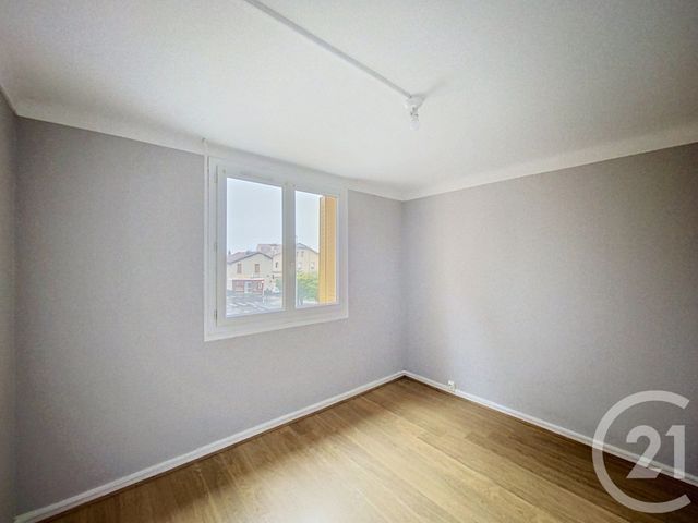 Appartement &agrave; louer - 4 pi&egrave;ces - 66 m2 - Clermont Ferrand - 63 - AUVERGNE