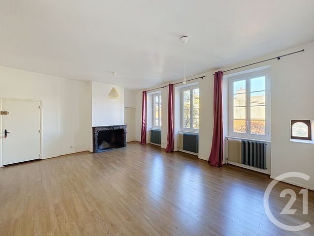 Appartement F3 &agrave; louer - 3 pi&egrave;ces - 102,18 m2 - Clermont Ferrand - 63 - AUVERGNE