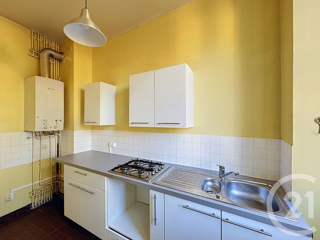 Appartement F3 &agrave; louer - 3 pi&egrave;ces - 102,18 m2 - Clermont Ferrand - 63 - AUVERGNE