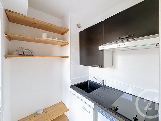 Appartement F1 &agrave; louer - 1 pi&egrave;ce - 25,61 m2 - Clermont Ferrand - 63 - AUVERGNE