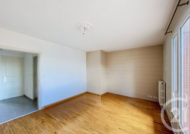 Appartement F3 &agrave; louer - 3 pi&egrave;ces - 69,27 m2 - Clermont Ferrand - 63 - AUVERGNE