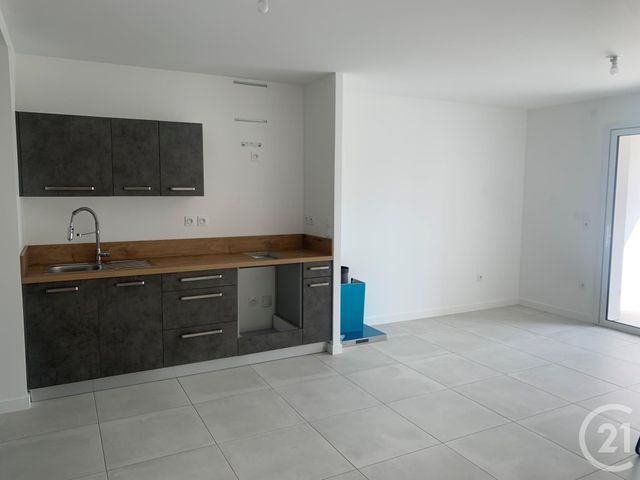 Appartement F2 &agrave; louer - 2 pi&egrave;ces - 52,25 m2 - Clermont Ferrand - 63 - AUVERGNE