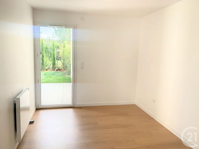 Appartement F2 &agrave; louer - 2 pi&egrave;ces - 52,25 m2 - Clermont Ferrand - 63 - AUVERGNE