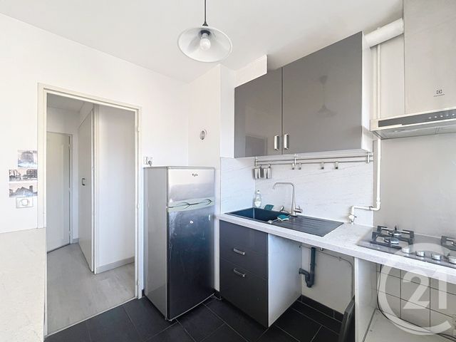 Appartement F2 &agrave; louer - 2 pi&egrave;ces - 44,01 m2 - Ivry Sur Seine - 94 - ILE-DE-FRANCE