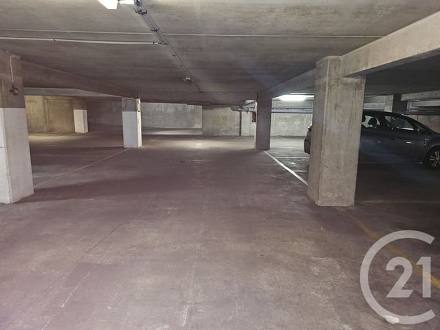 Parking &agrave; vendre - 13,50 m2 - Ivry Sur Seine - 94 - ILE-DE-FRANCE