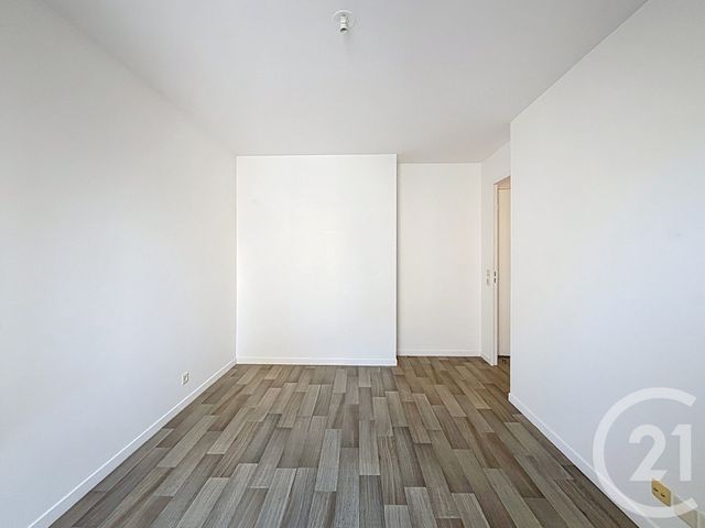 Appartement F3 &agrave; louer - 3 pi&egrave;ces - 58,74 m2 - Vitry Sur Seine - 94 - ILE-DE-FRANCE