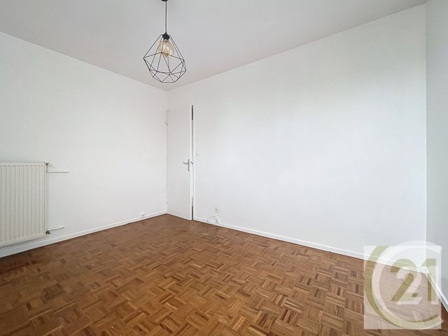 Appartement F3 &agrave; louer - 3 pi&egrave;ces - 50,12 m2 - Ivry Sur Seine - 94 - ILE-DE-FRANCE