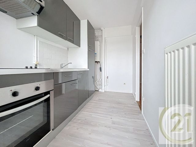 Appartement F3 &agrave; louer - 3 pi&egrave;ces - 50,12 m2 - Ivry Sur Seine - 94 - ILE-DE-FRANCE
