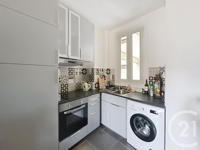 Appartement F2 &agrave; louer - 2 pi&egrave;ces - 31,40 m2 - Paris - 75013 - ILE-DE-FRANCE