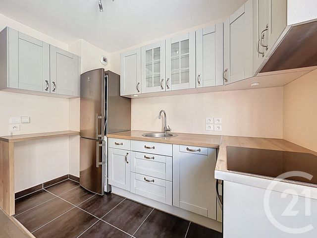 Appartement F3 &agrave; louer - 3 pi&egrave;ces - 58,13 m2 - Ivry Sur Seine - 94 - ILE-DE-FRANCE